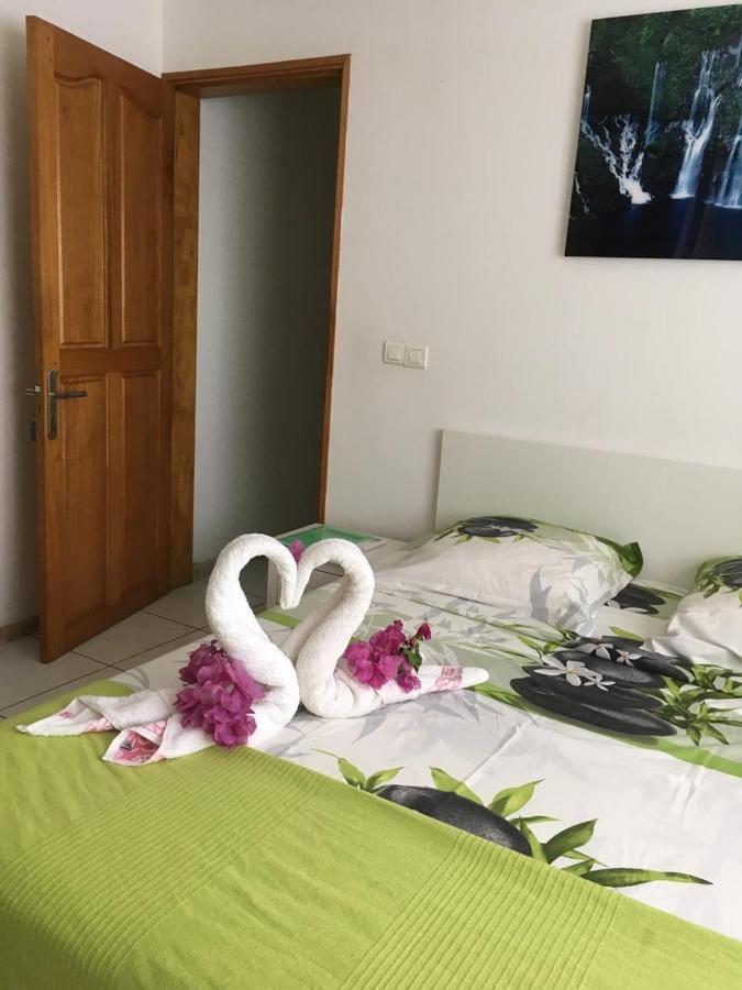 Chambres D'Hotes Du Domaine Des Doudous سانت بيير المظهر الخارجي الصورة
