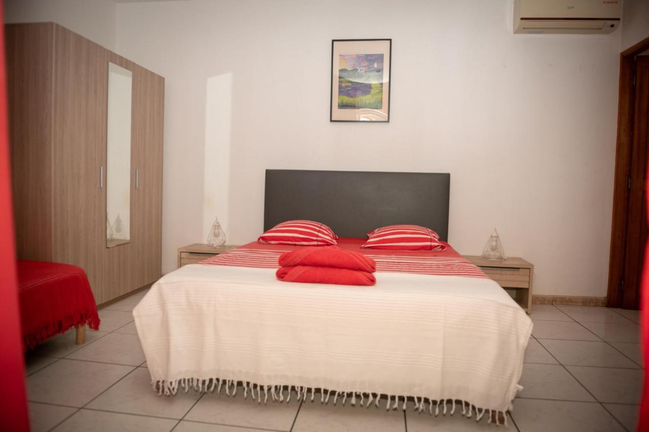 Chambres D'Hotes Du Domaine Des Doudous سانت بيير المظهر الخارجي الصورة