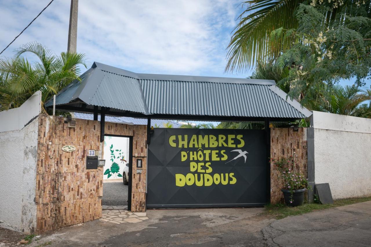 Chambres D'Hotes Du Domaine Des Doudous سانت بيير المظهر الخارجي الصورة